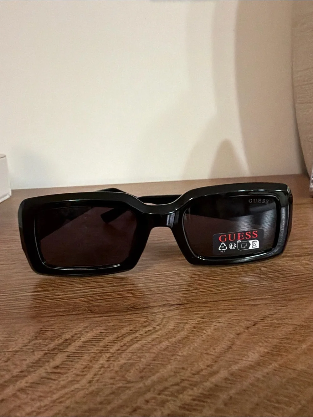 GUESS Black Rectangular Men’s Sunglasses with Dark Lenses